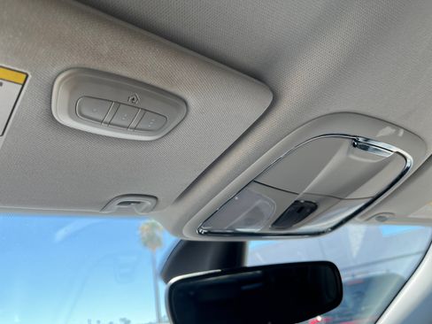 Used 2020 Jeep Cherokee Limited FWD image 26