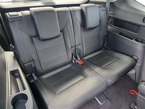 Used 2022 Volkswagen Atlas SEL image 31