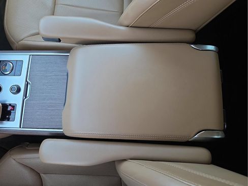 Used 2023 Land Rover Range Rover SE AWD/4WD image 16