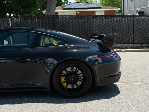 Used 2018 Porsche 911 GT3 RWD image 37