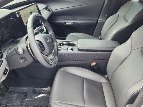Certified 2025 Lexus RX 350h image 13