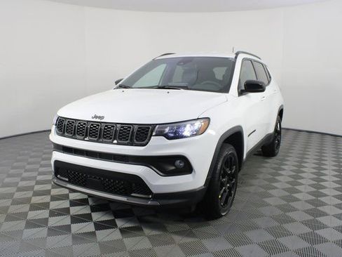 New 2026 Jeep Compass Latitude image 20