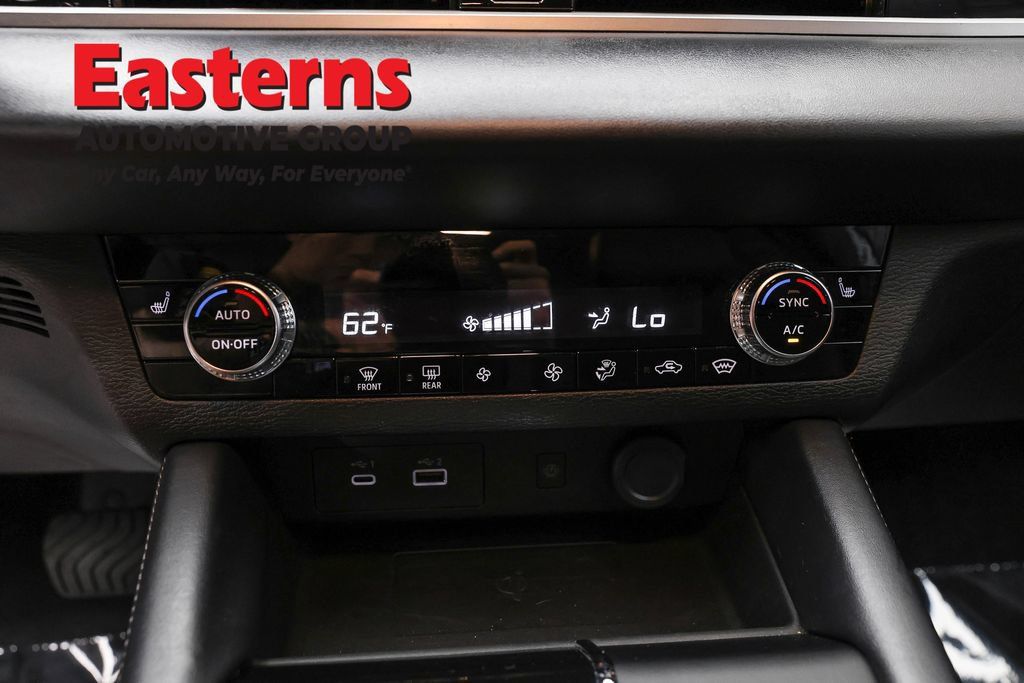 Used 2024 Mitsubishi Outlander SE AWD/4WD image 21