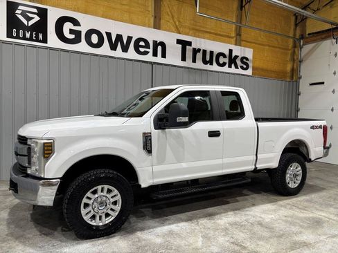 Used 2019 Ford F250 XL w/ STX Appearance Package AWD/4WD image 4
