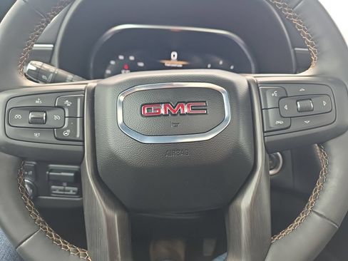 Used 2024 GMC Yukon AT4 w/ Technology Package AWD/4WD image 21