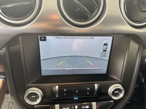 Used 2018 Ford Mustang Coupe w/ Equipment Group 101A RWD image 9