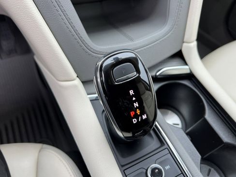 Used 2020 Cadillac XT6 Premium Luxury w/ LPO, Floor Liner Package image 28