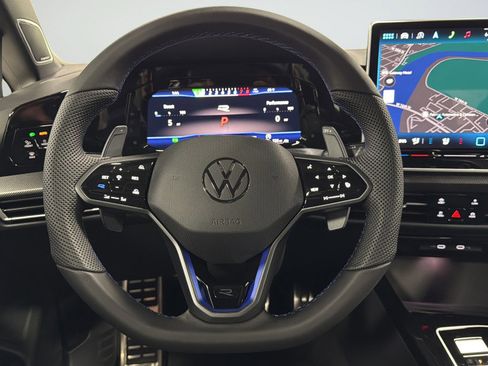 New 2026 Volkswagen Golf image 37