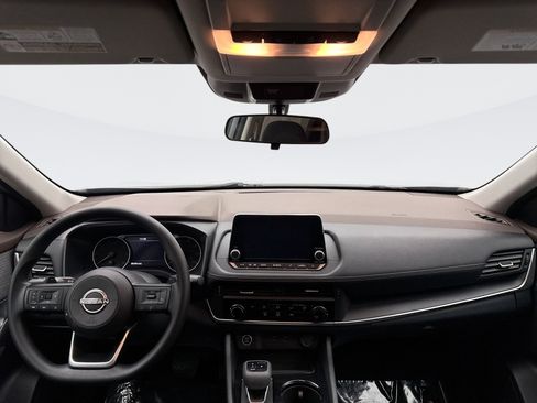 Used 2023 Nissan Rogue S image 14