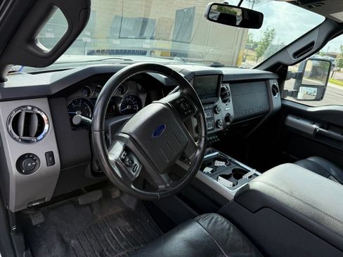 Used 2015 Ford F250 Lariat w/ Lariat Ultimate Package AWD/4WD image 7