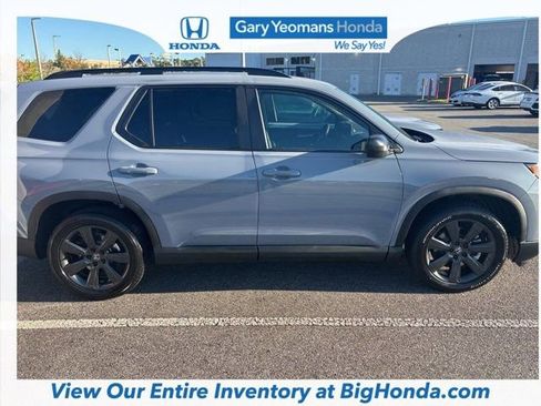 Used 2026 Honda Pilot Sport image 7