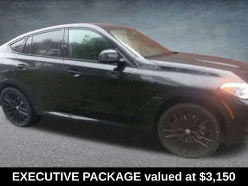 Used 2023 BMW X6 M50i w/ Executive Package image 2