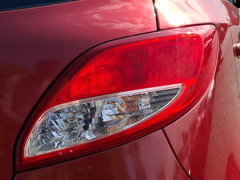 Used 2014 MAZDA MAZDA2 Sport FWD image 11