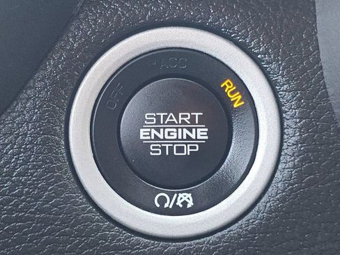 Used 2022 RAM 1500 Big Horn AWD/4WD image 32
