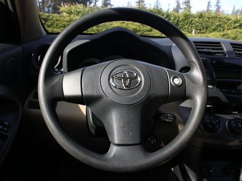 Used 2011 Toyota RAV4 2WD w/ Base L4 Extra Value Pkg image 17