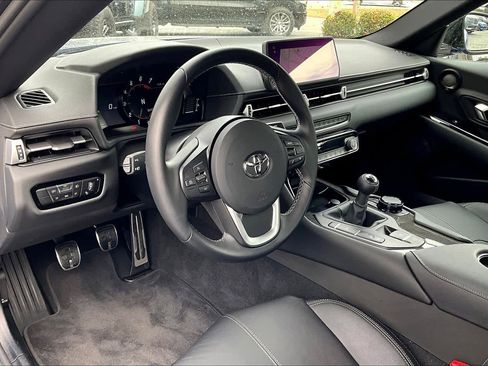 Used 2025 Toyota Supra Premium image 17
