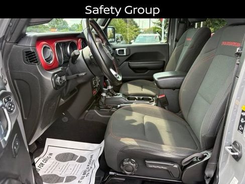 Used 2021 Jeep Wrangler Unlimited Rubicon w/ LED Lighting Group AWD/4WD image 12
