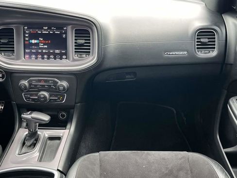 Used 2019 Dodge Charger R/T w/ Plus Group RWD image 19