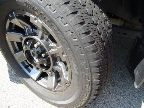 Used 2023 Ford F250 Lariat w/ Lariat Ultimate Package image 11