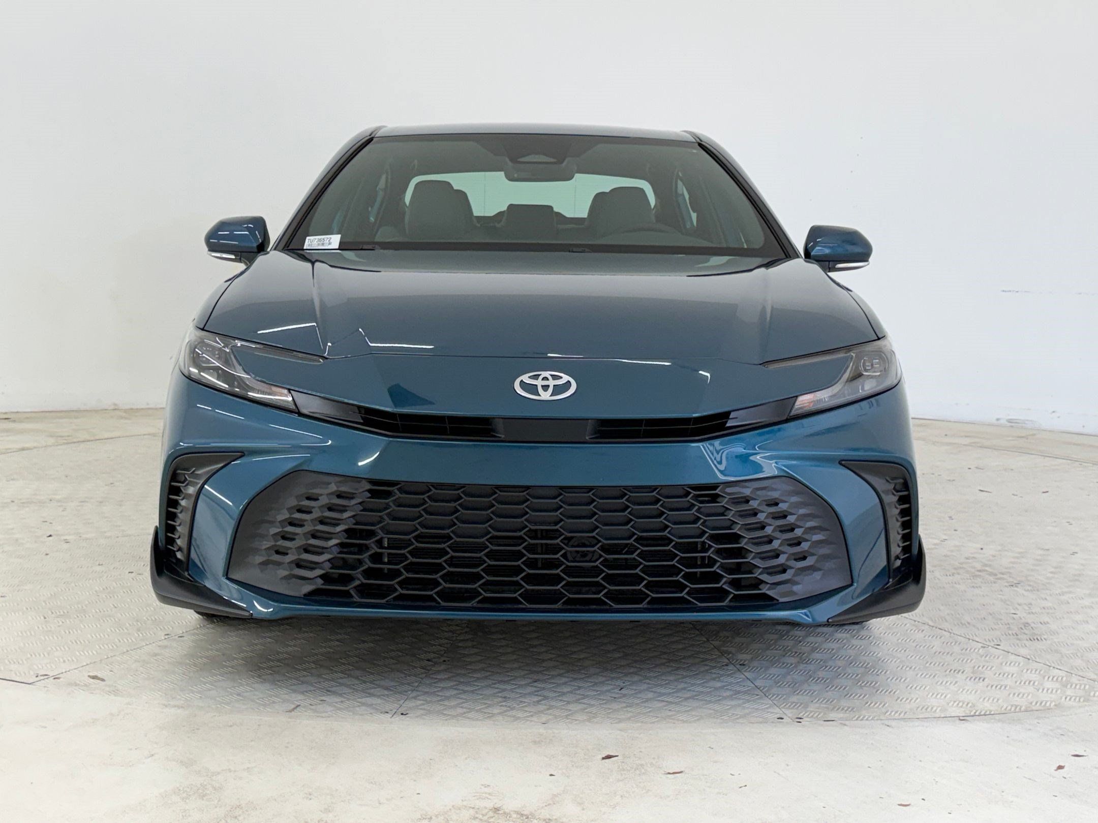 Used 2026 Toyota Camry SE w/ Multimedia Upgrade Package FWD image 6