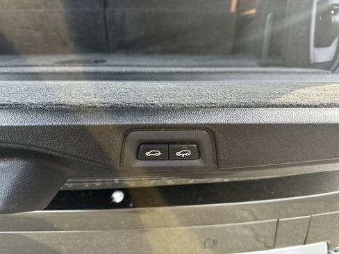 Used 2024 BMW X7 xDrive40i image 47