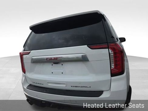 Used 2024 GMC Yukon Denali w/ Advanced Technology Package image 7