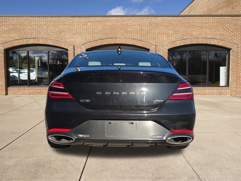 Used 2025 Genesis G70 2.5T image 4