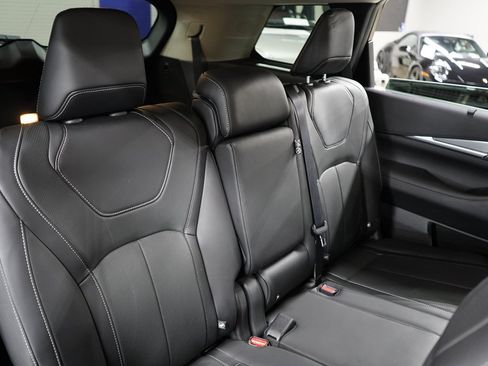 Used 2023 INFINITI QX60 Luxe w/ Cargo Package FWD image 24
