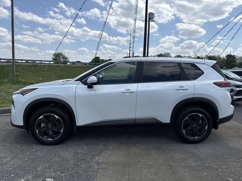 Used 2026 Nissan Rogue SV AWD/4WD image 11