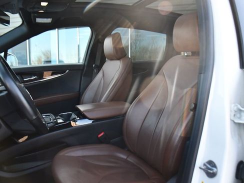 Used 2022 Lincoln Nautilus Reserve image 13