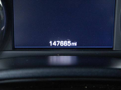 Used 2016 GMC Sierra 1500 SLE w/ SLE Value Package AWD/4WD image 9