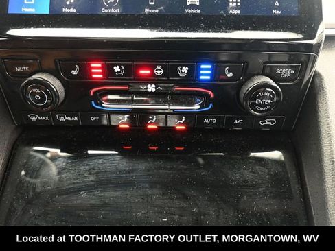 Used 2024 Jeep Grand Cherokee L Limited w/ Luxury Tech Group II image 17