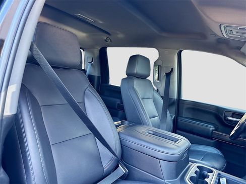 Used 2022 Chevrolet Silverado 2500 LTZ w/ LTZ Premium Package image 28