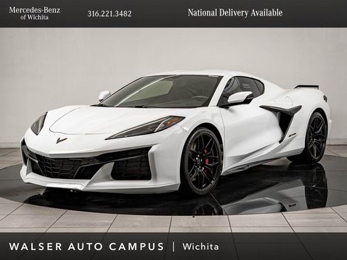 Used 2023 Chevrolet Corvette Z06 image 1