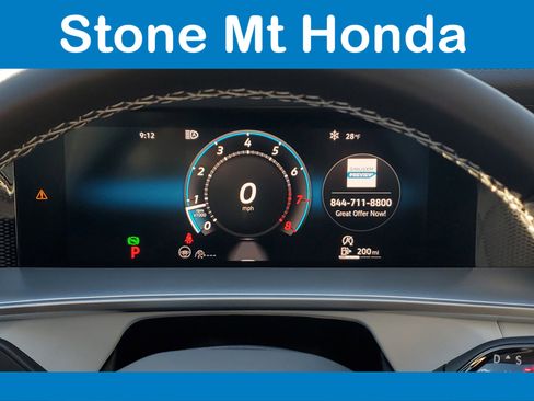 Used 2025 Volkswagen Tiguan SE image 26