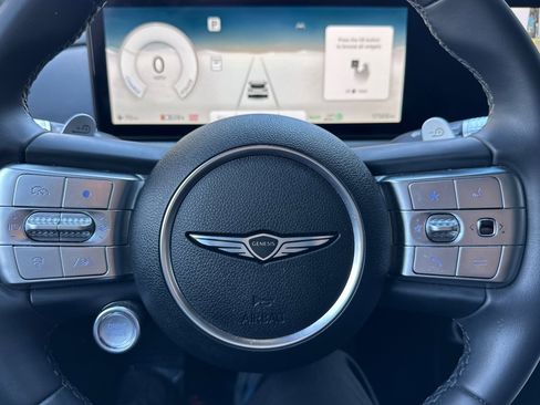 Used 2025 Genesis GV60 RWD image 25