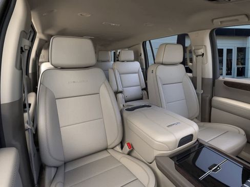New 2026 GMC Yukon XL Denali image 16