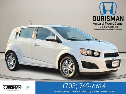 Used 2014 Chevrolet Sonic LT image 1
