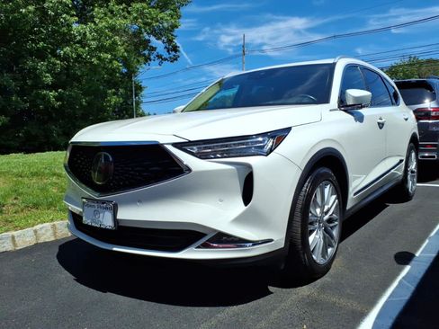 Certified 2024 Acura MDX SH-AWD w/ Advance Package image 3