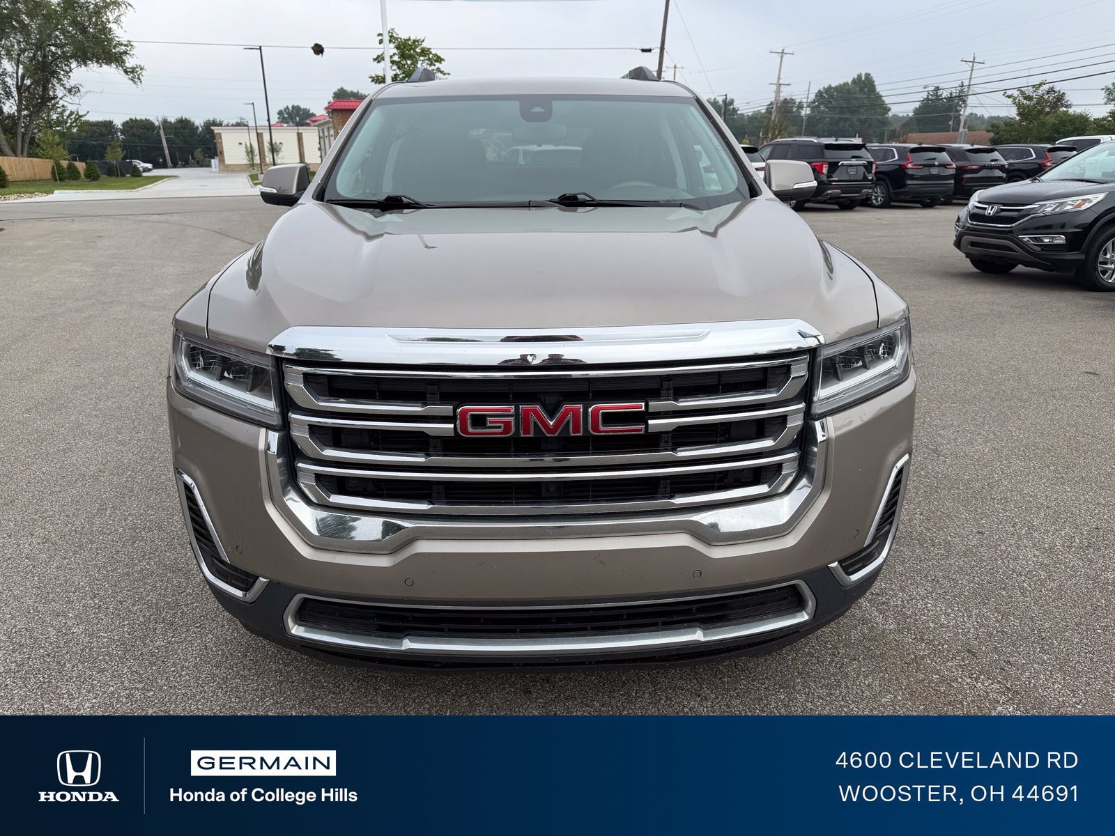 Used 2022 GMC Acadia SLE w/ Driver Convenience Package AWD/4WD image 2