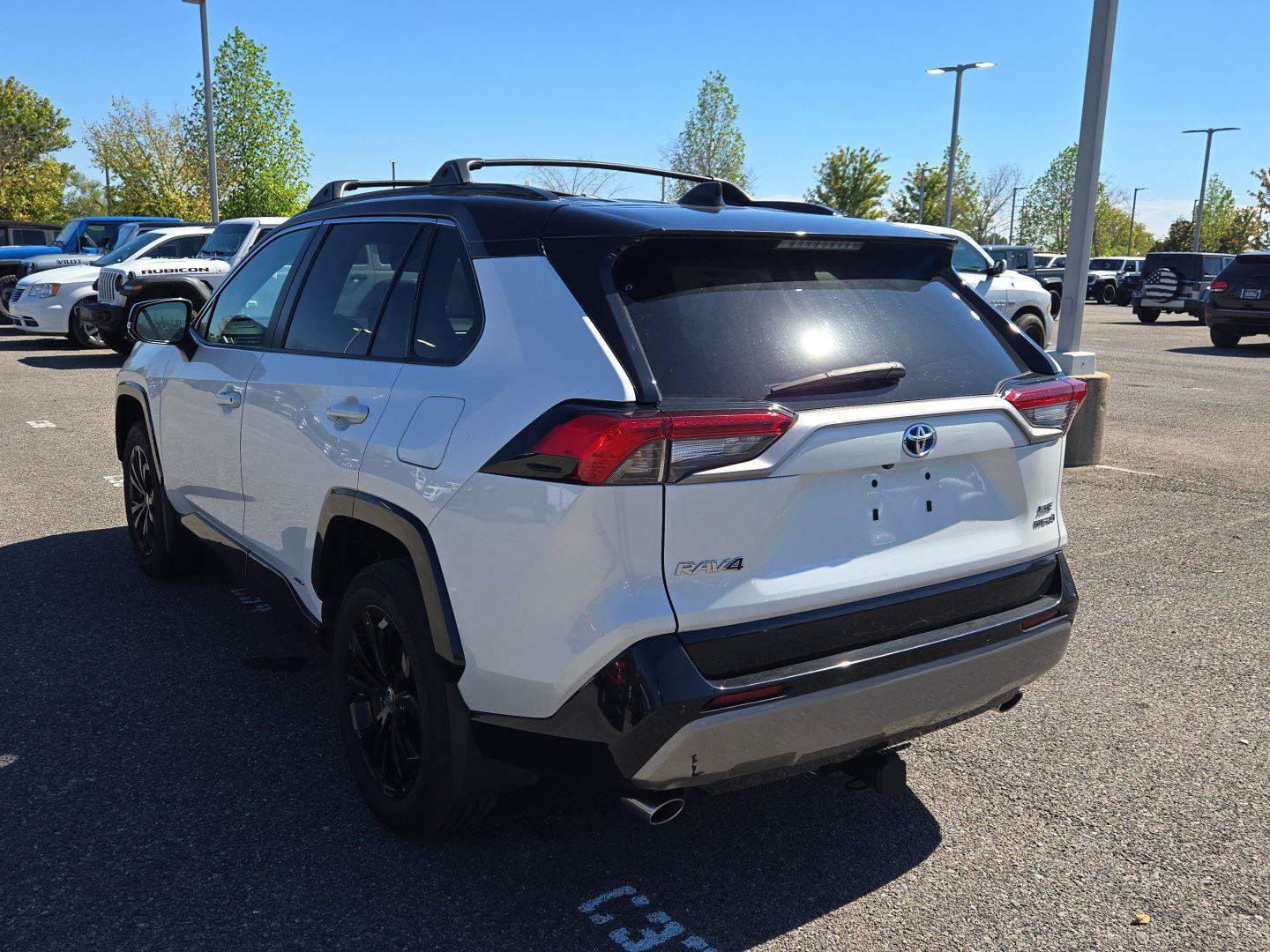 Used 2023 Toyota RAV4 XSE AWD/4WD image 5