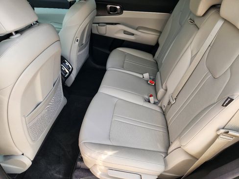 New 2025 Kia Sorento S w/ Panoramic Sunroof Package image 22