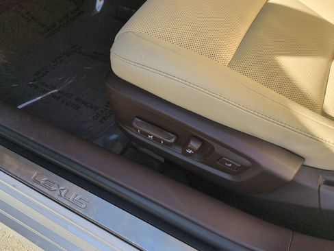 Used 2017 Lexus ES 350 image 16