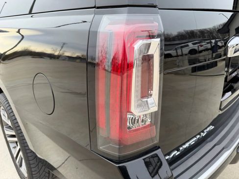 Used 2017 GMC Yukon XL Denali w/ Open Road Package image 75