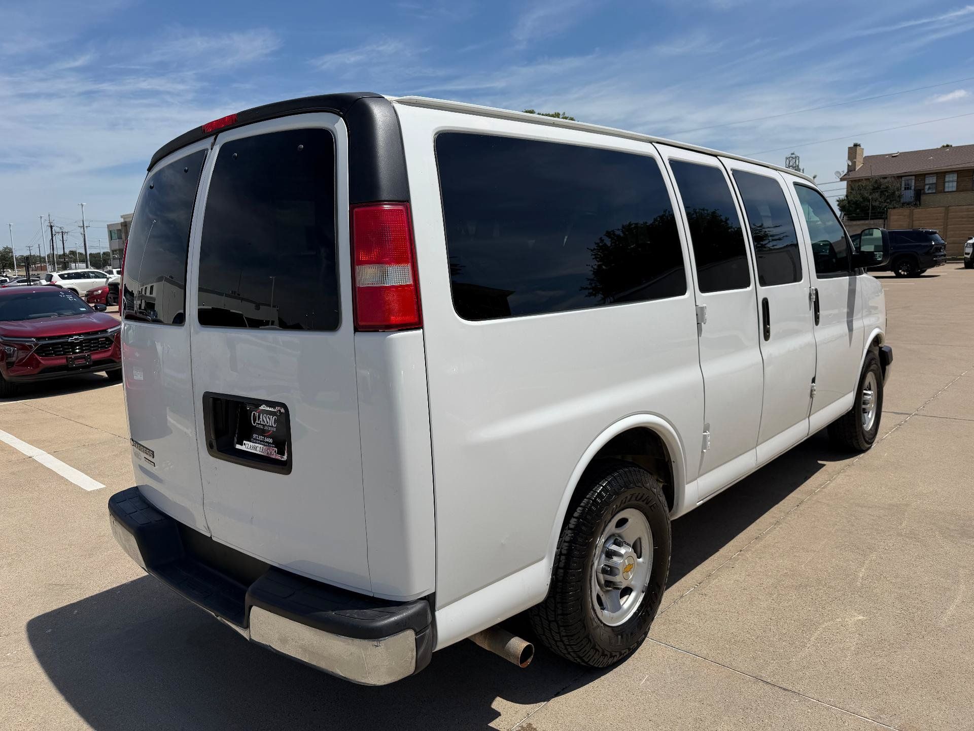 Used 2015 Chevrolet Express 2500 LT w/ LT Preferred Equipment Group RWD image 6