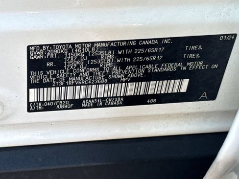 Used 2024 Toyota RAV4 LE AWD/4WD image 47