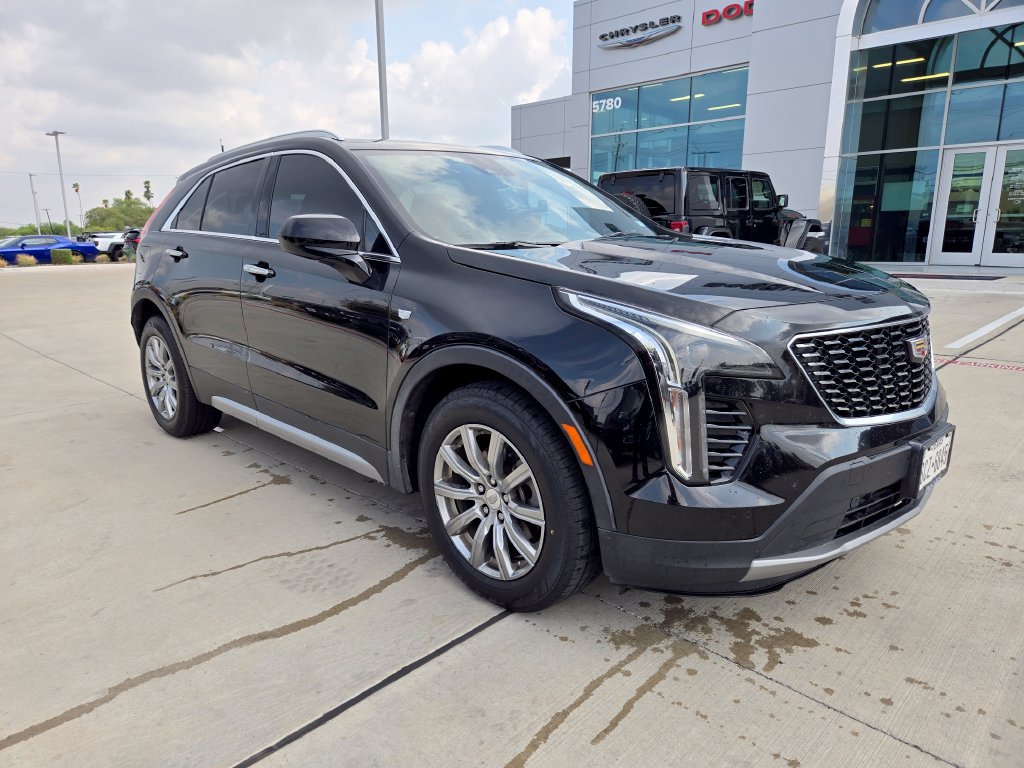Used 2019 Cadillac XT4 Premium Luxury FWD image 1