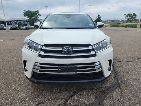 Used 2018 Toyota Highlander Limited Platinum w/ Carpet Mat Package (TMS) AWD/4WD image 7