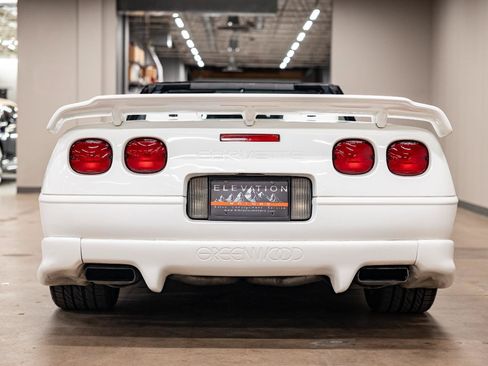 Used 1992 Chevrolet Corvette Convertible RWD image 4