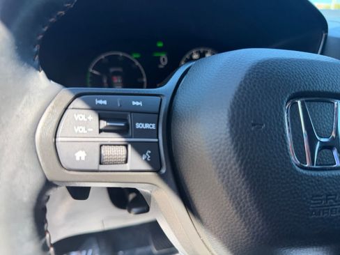 Used 2024 Honda CR-V Sport image 23